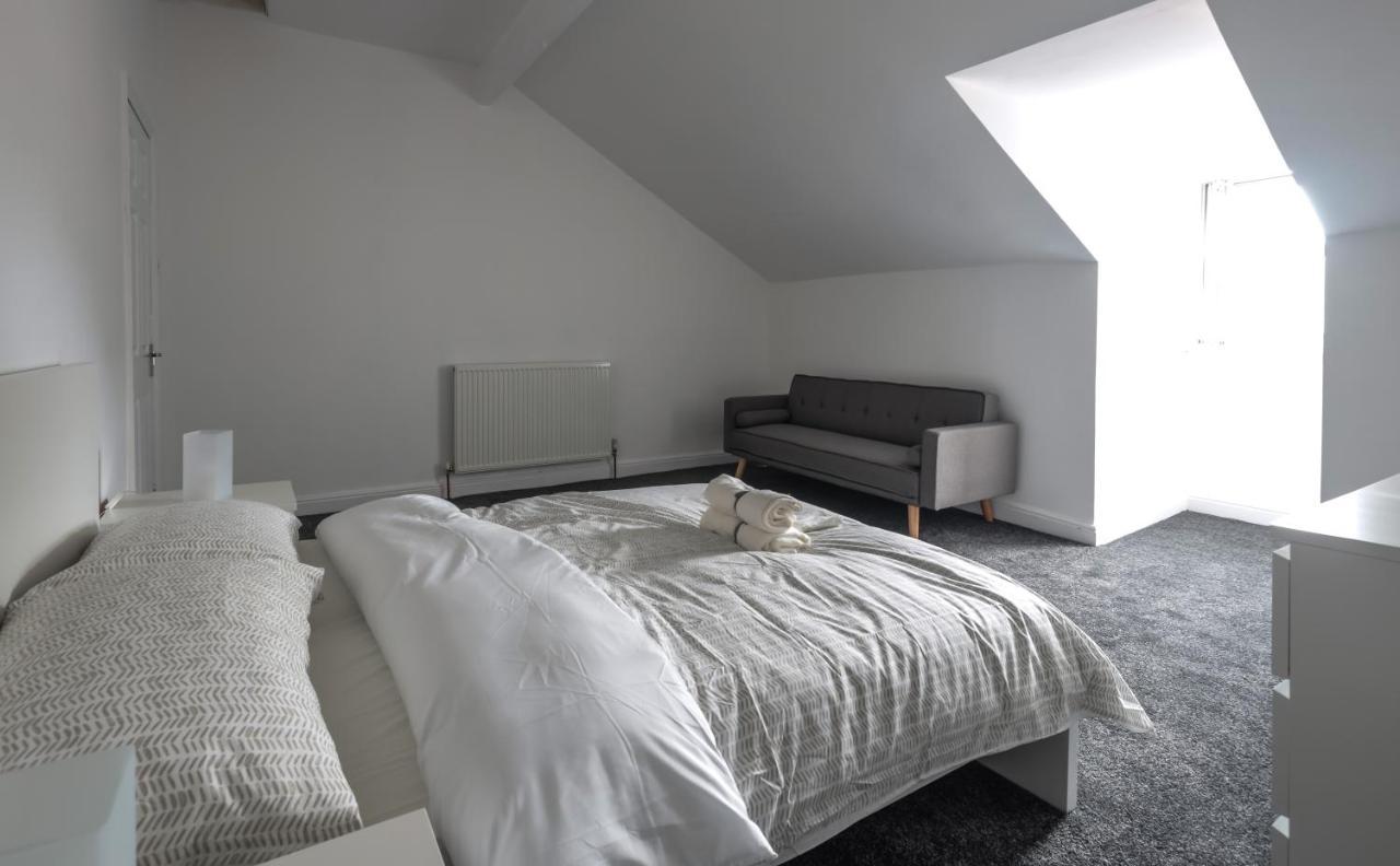 Spacious 4 Bed House In Birmingham, Suitable For Contractors Εξωτερικό φωτογραφία