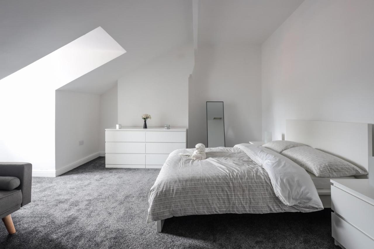 Spacious 4 Bed House In Birmingham, Suitable For Contractors Εξωτερικό φωτογραφία