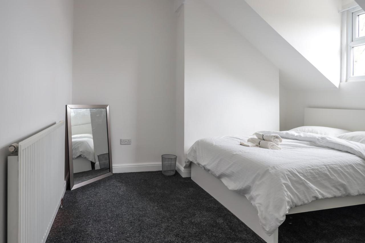 Spacious 4 Bed House In Birmingham, Suitable For Contractors Εξωτερικό φωτογραφία