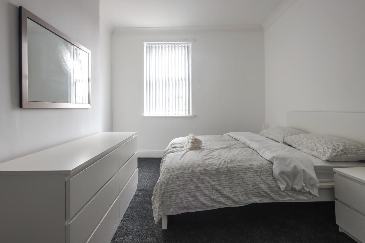 Spacious 4 Bed House In Birmingham, Suitable For Contractors Εξωτερικό φωτογραφία