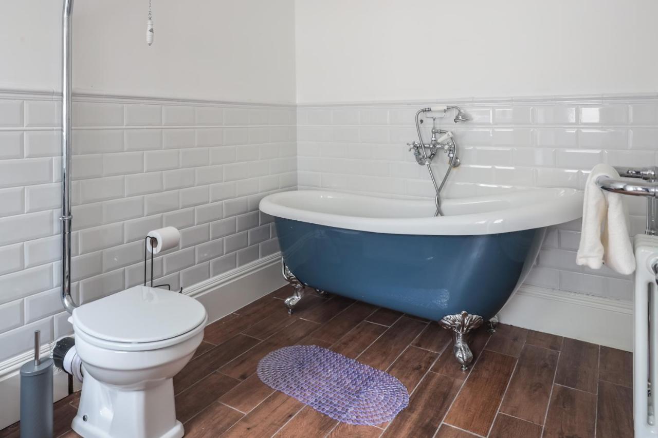 Spacious 4 Bed House In Birmingham, Suitable For Contractors Εξωτερικό φωτογραφία